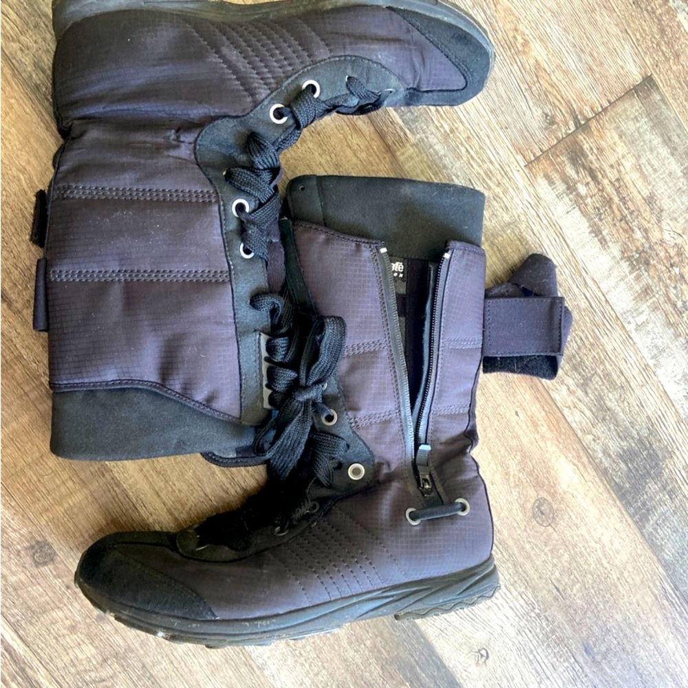 Adidas winter sneakers boots size 8
